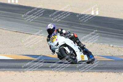 media/Jan-12-2025-CVMA (Sun) [[be1d2b16e3]]/Race 3-Amateur Supersport Middleweight/